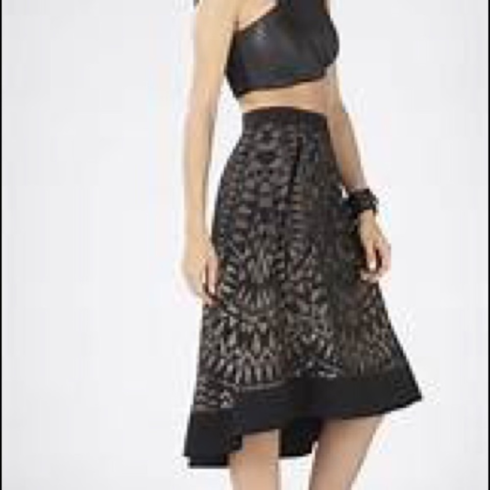 ✨NWT BCBG LACE SKIRT